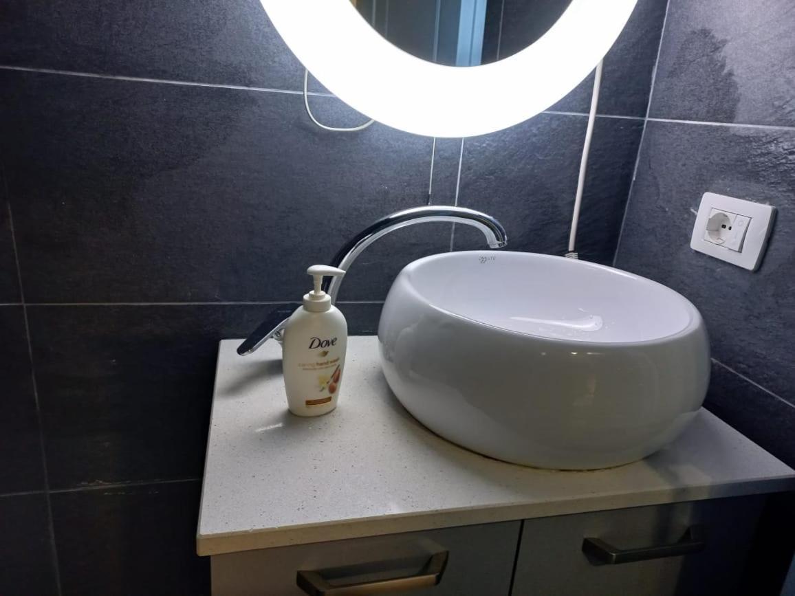 Penthouse Rooms & Aparts Tirana Kültér fotó