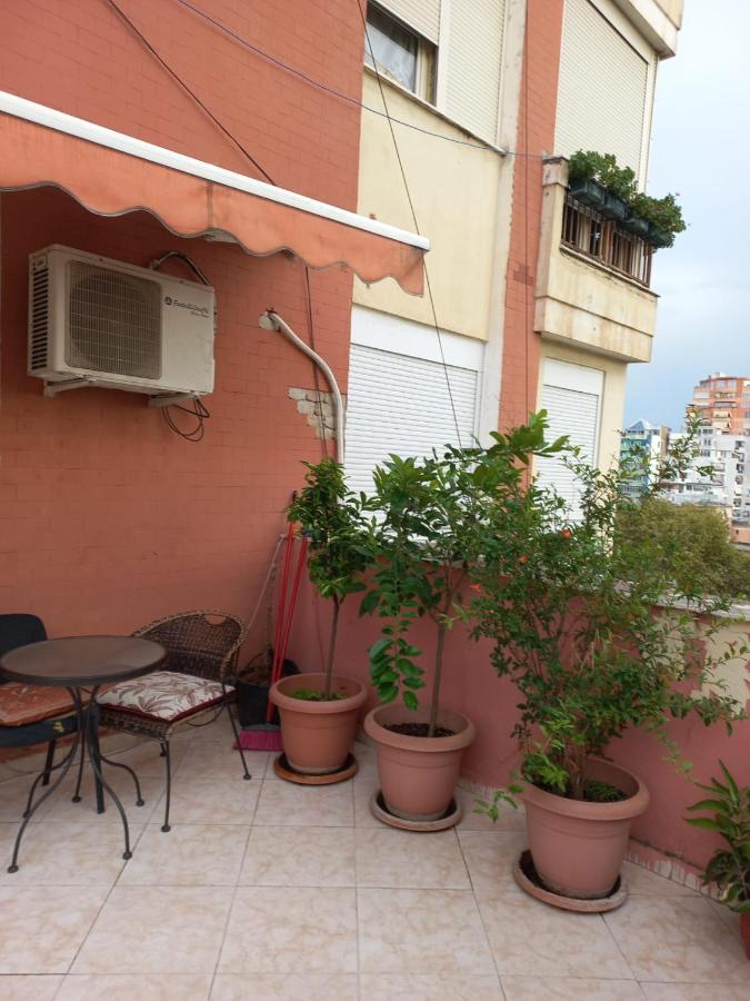 Penthouse Rooms & Aparts Tirana Kültér fotó