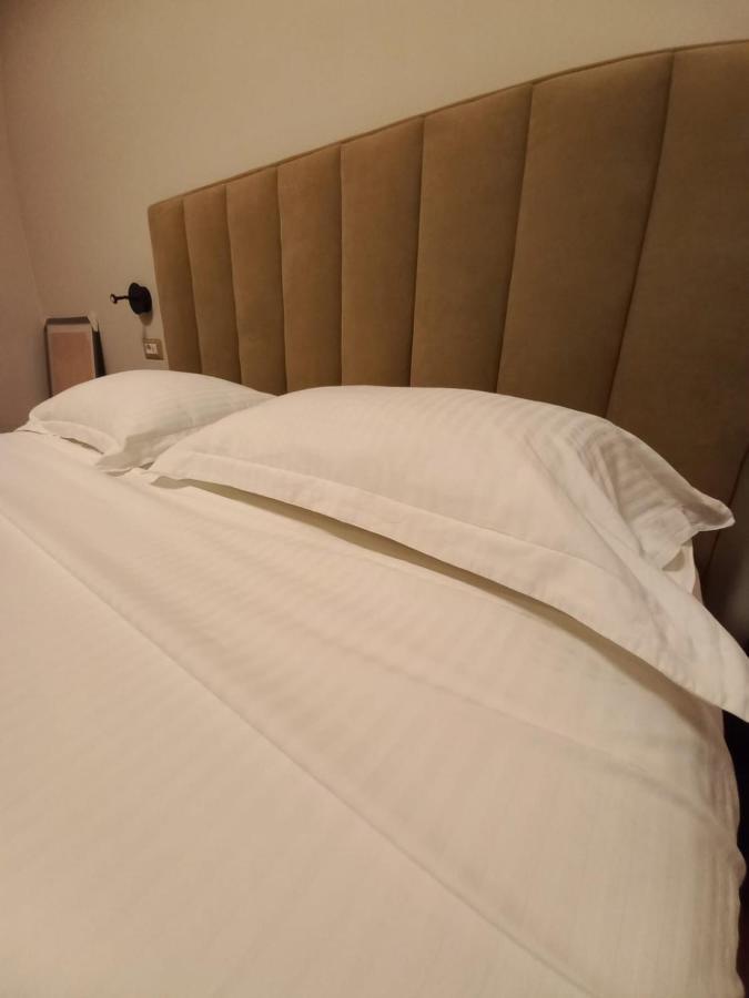 Penthouse Rooms & Aparts Tirana Kültér fotó