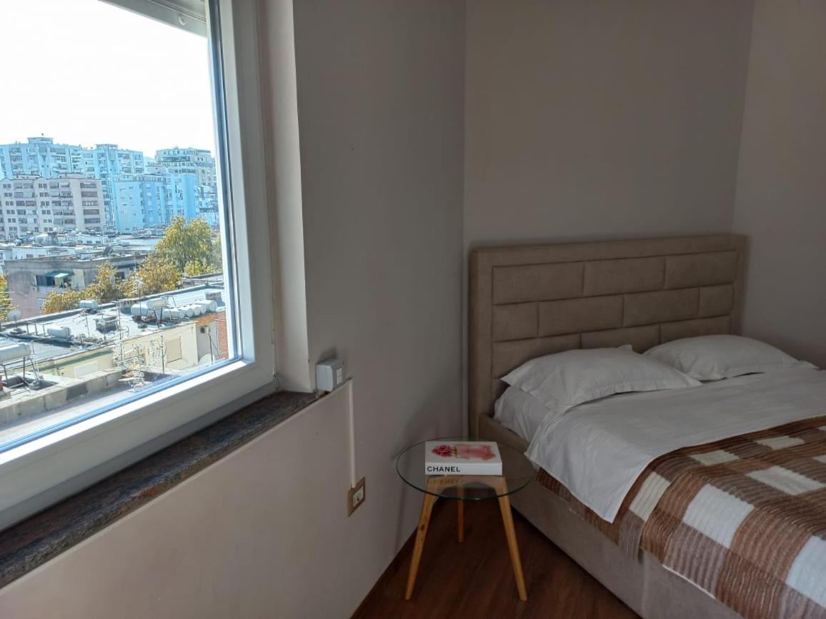 Penthouse Rooms & Aparts Tirana Kültér fotó