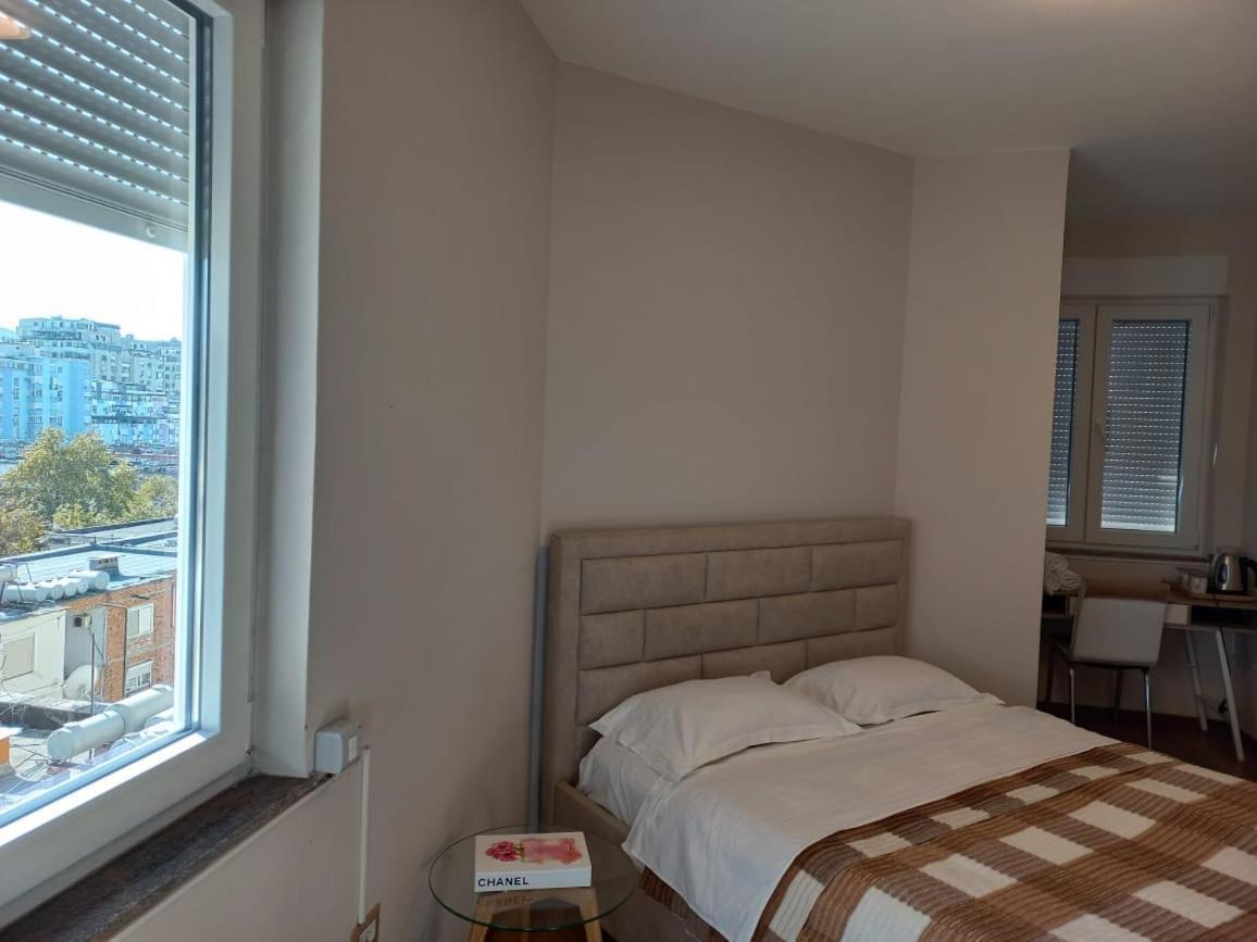 Penthouse Rooms & Aparts Tirana Kültér fotó