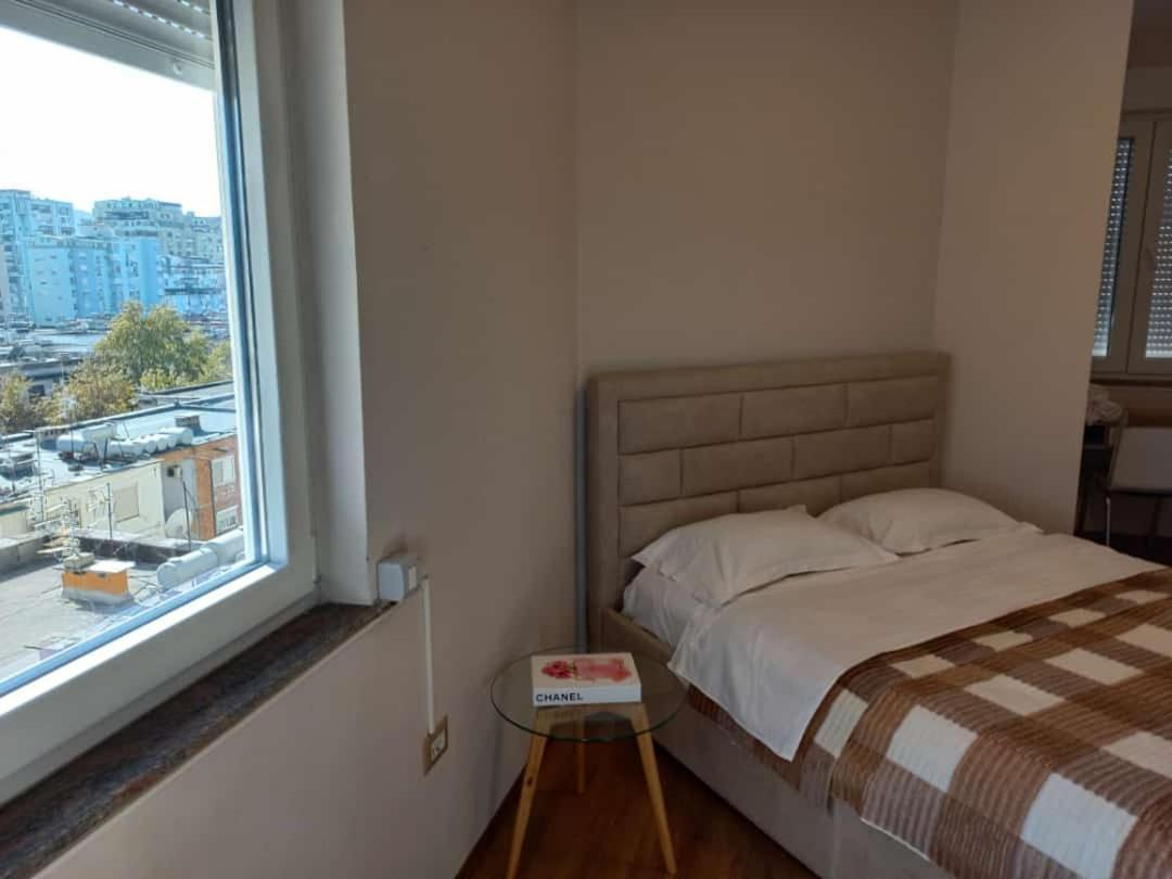 Penthouse Rooms & Aparts Tirana Kültér fotó