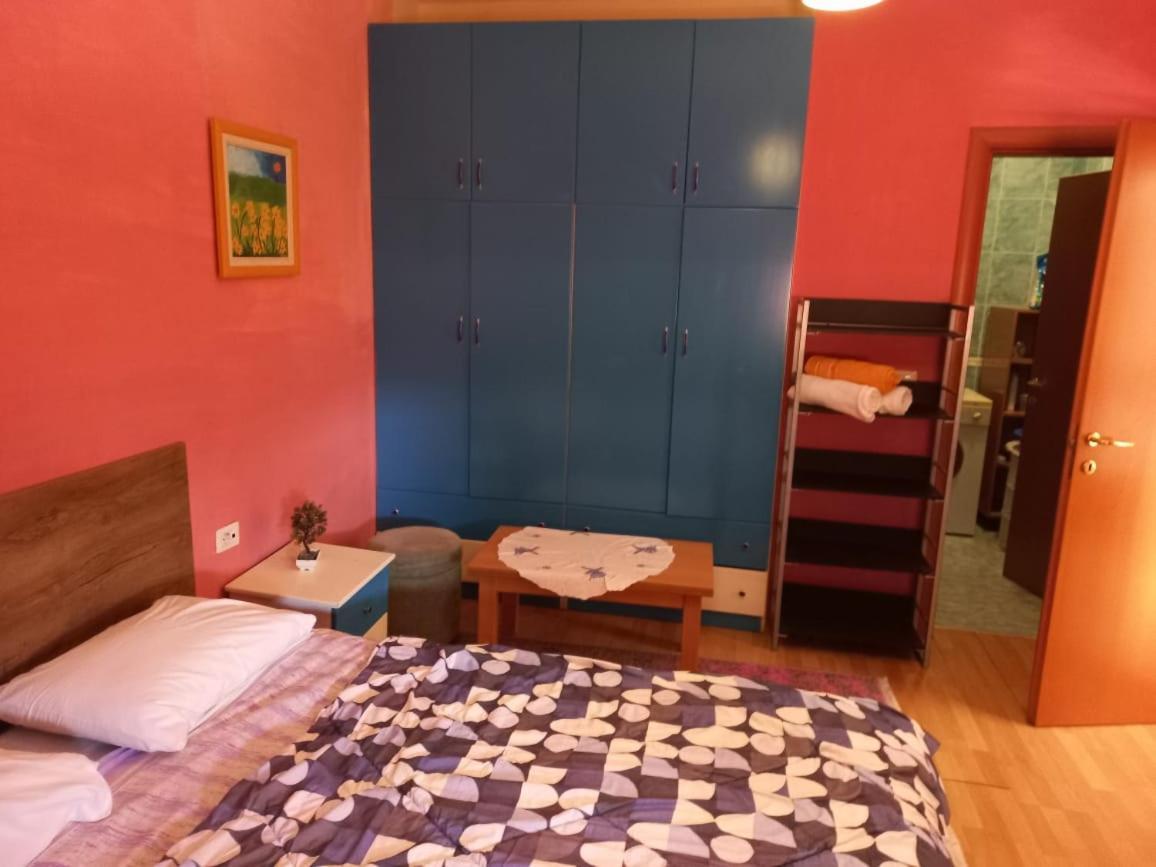 Penthouse Rooms & Aparts Tirana Kültér fotó
