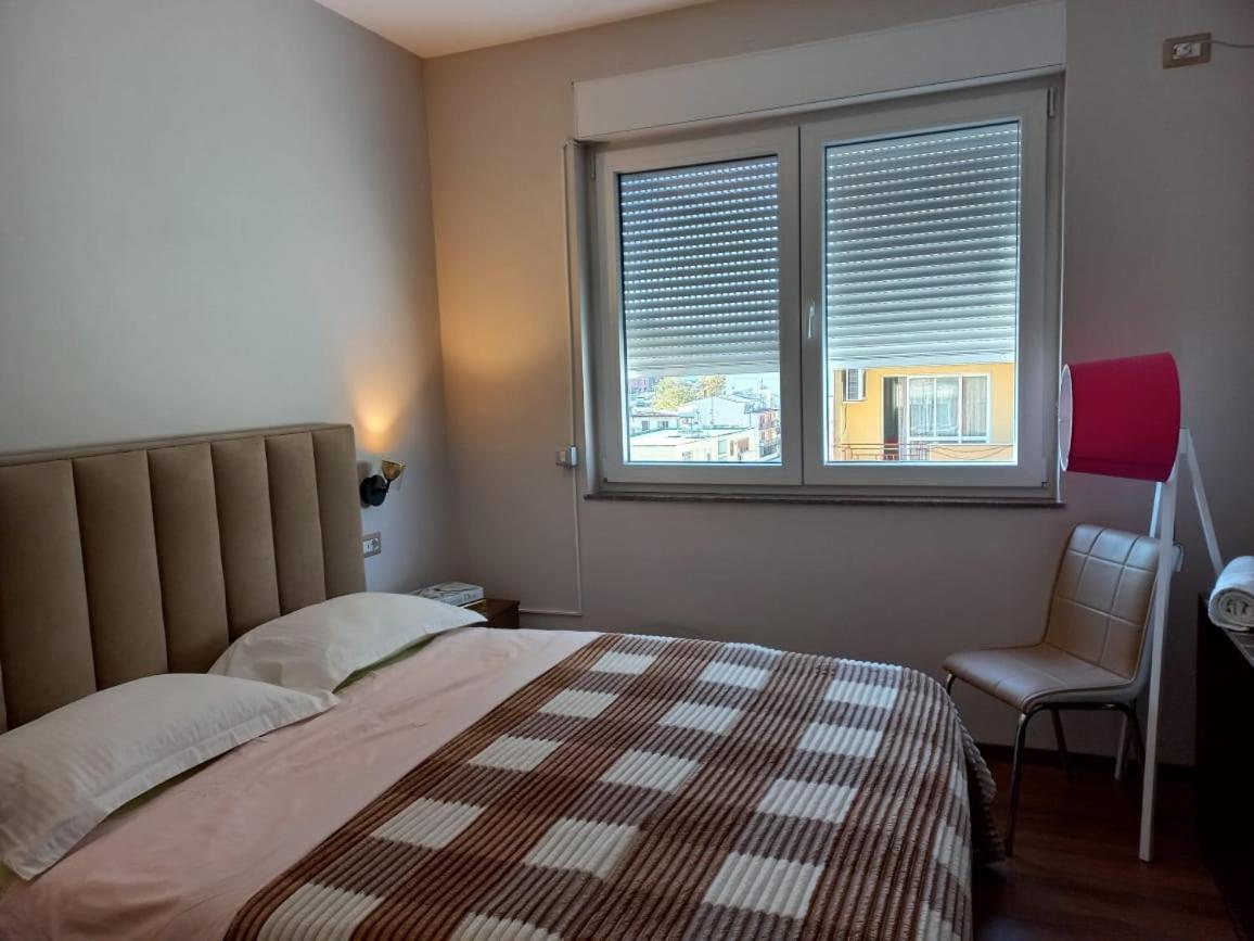 Penthouse Rooms & Aparts Tirana Kültér fotó